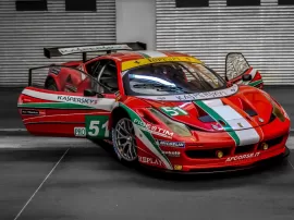 Descubre cuál es el impresionante Ferrari que Bad Bunny posee en su colección