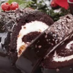 Cómo hacer un delicioso tronco de Navidad de chocolate en casa.