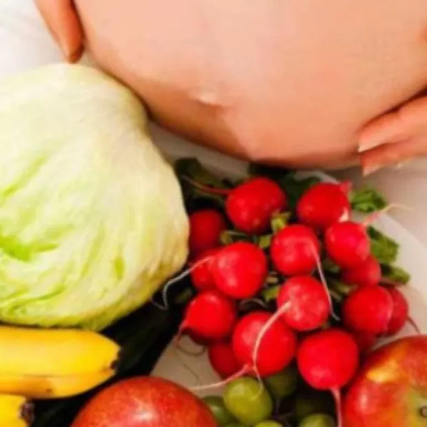7 nutrientes esenciales para comer limpio durante el embarazo