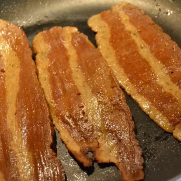 Cómo hacer bacon vegano: 5 recetas sabrosas y saludables